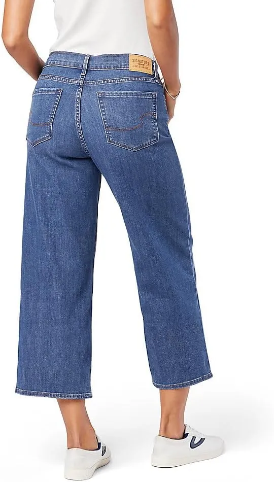 Levi Strauss Signature Gold Women's Mid Rise Wide Leg Capri (Also Available in Plus Size)