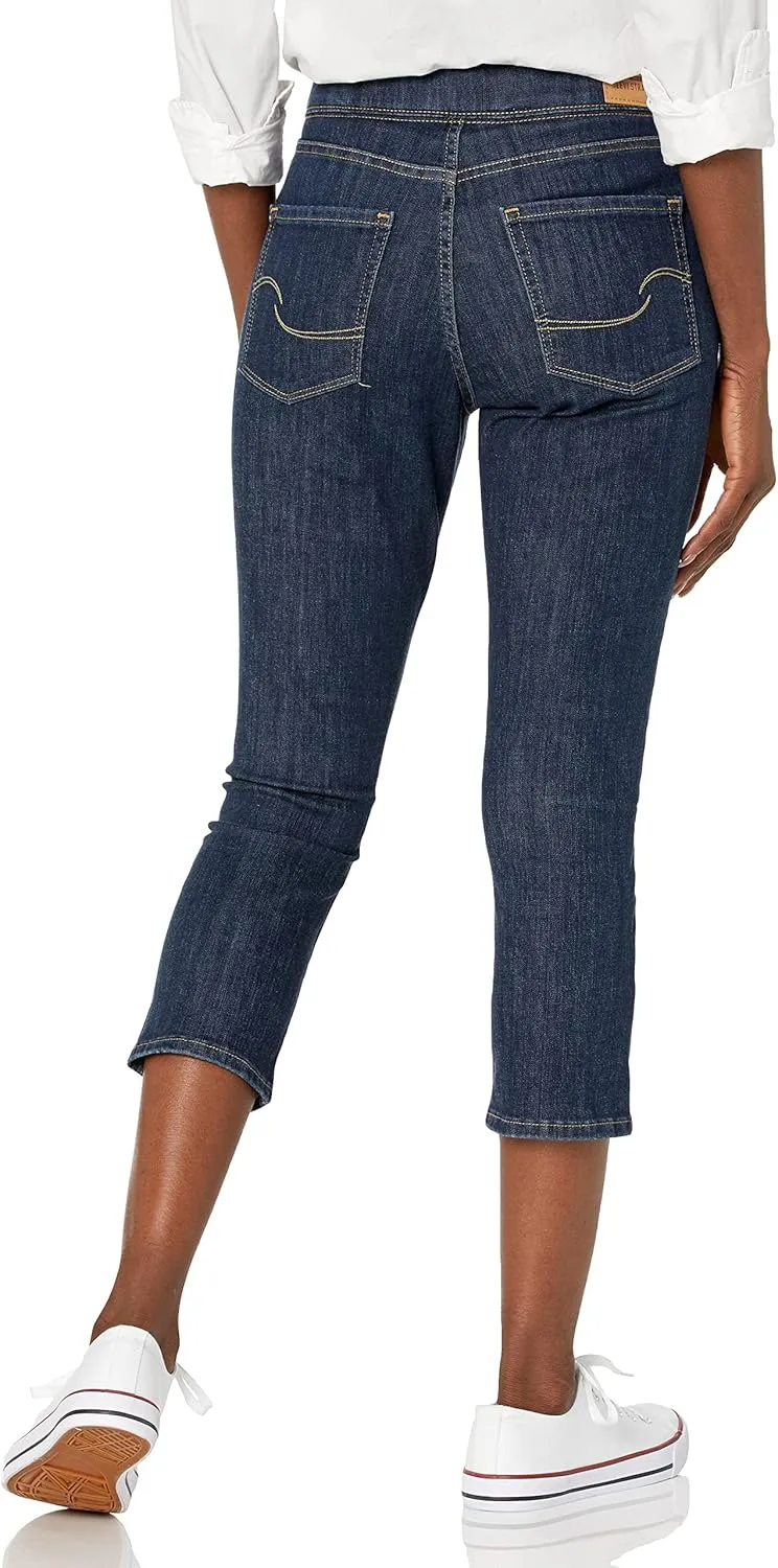 Levi Strauss Signature Gold Women's Totally Shaping Pull on Capri (Available in Plus Size)