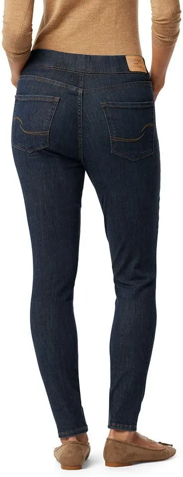 Levi Strauss Signature Gold Women's Totally Shaping Pull-on Skinny Jeans (Available in Plus Size)