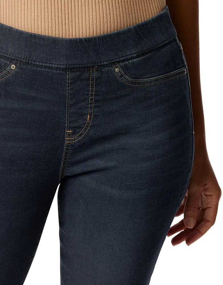 Levi Strauss Signature Gold Women's Totally Shaping Pull-on Skinny Jeans (Available in Plus Size)
