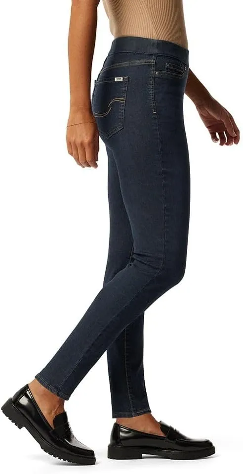 Levi Strauss Signature Gold Women's Totally Shaping Pull-on Skinny Jeans (Available in Plus Size)
