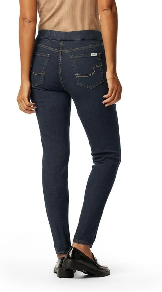Levi Strauss Signature Gold Women's Totally Shaping Pull-on Skinny Jeans (Available in Plus Size)