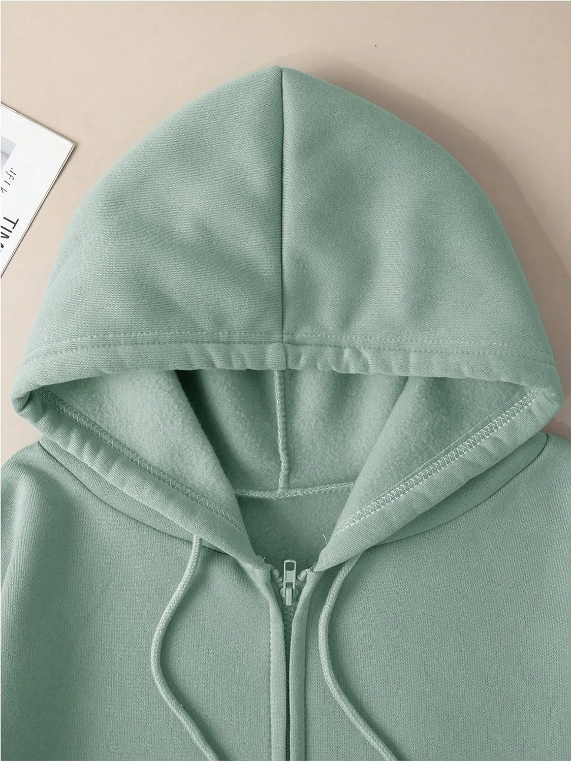 SweatyRocks Women's Sweatshirts Hoodies Graphic Print Casual Zip Up Long Sleeve Pullover Top with Pockets