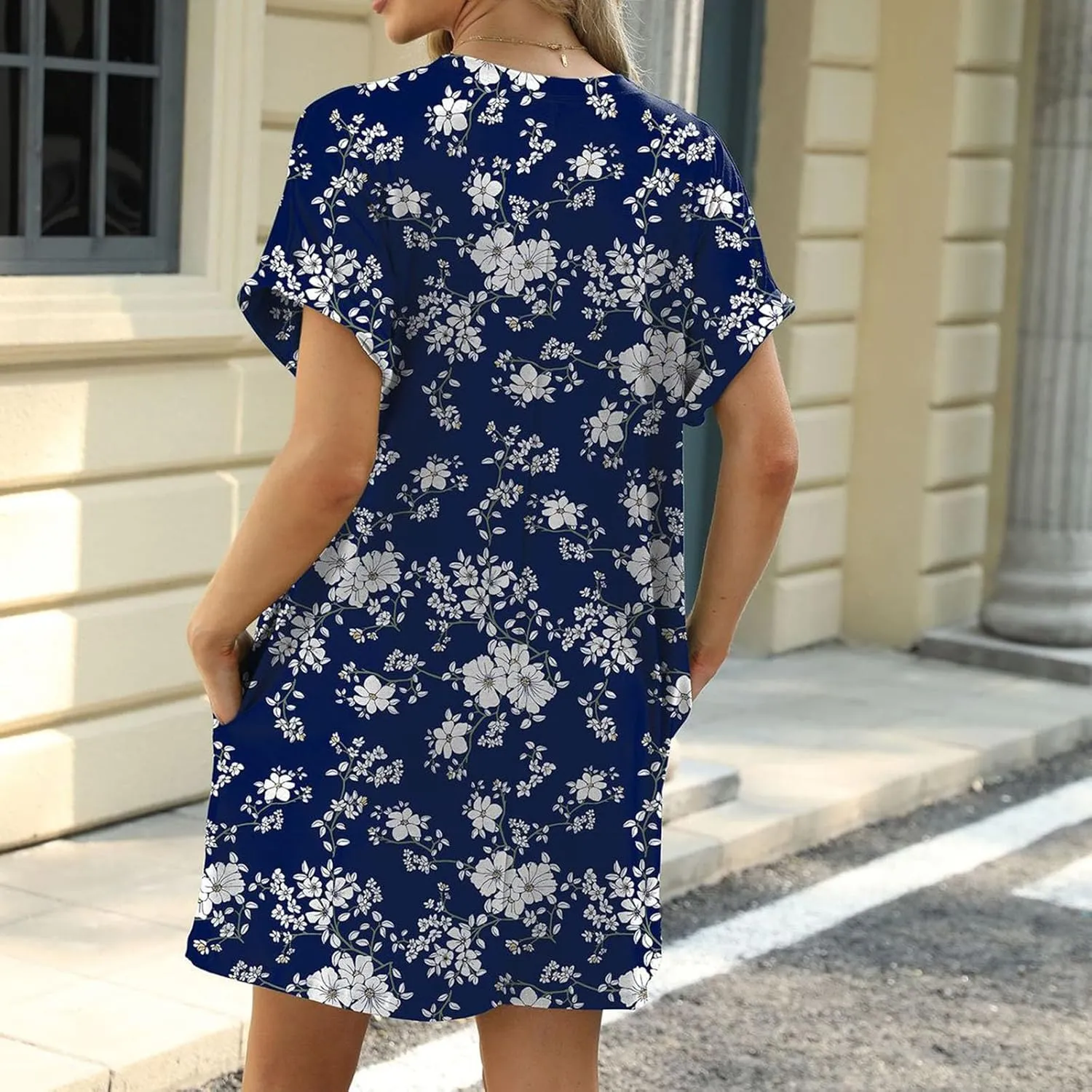 Women Boho Floral T-Shirt Dresses Casual Loose Fit Tunic Dresses Crewneck Short Sleeve Comfy Mini Dress with Pockets